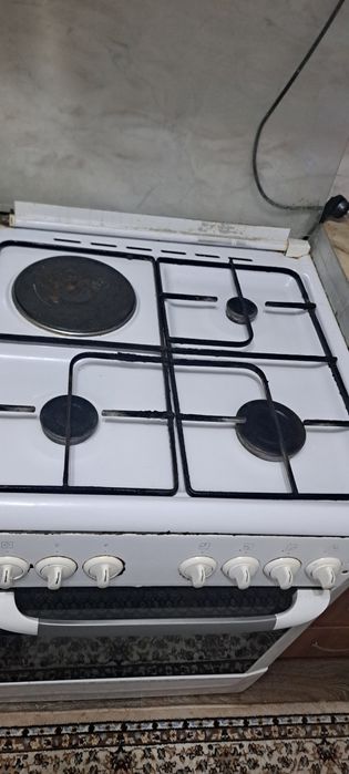 Продам газ плиту ВЕКО