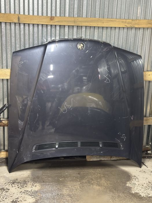 Капот Bmw 7 series e38