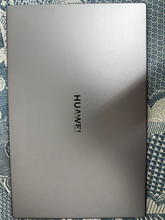 Продаеться новый Huawei mateBook D15