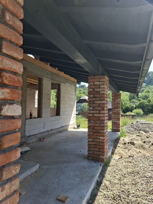 Vand / schimb cu auto casa  la tara