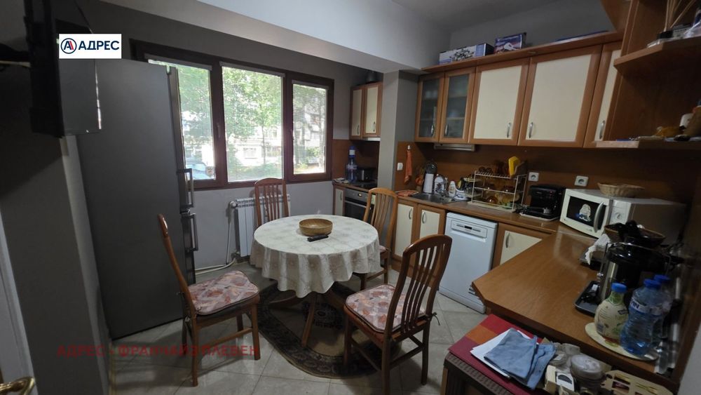 Продава се Двустаен апартамент в Плевен, Сторгозия - 60 кв.м за 1417 €/кв.м - Снимка #2