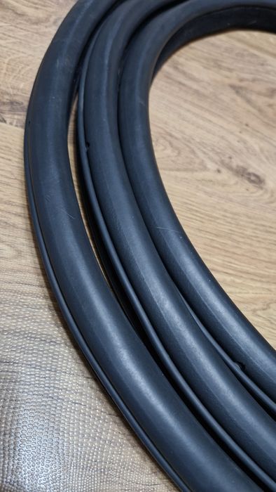 Уплотнитель проёма двери на бмв е39