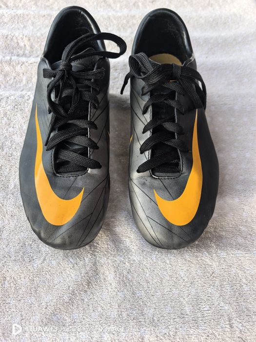 Бутонки nike в отлично състояние номер 38 стелка 24