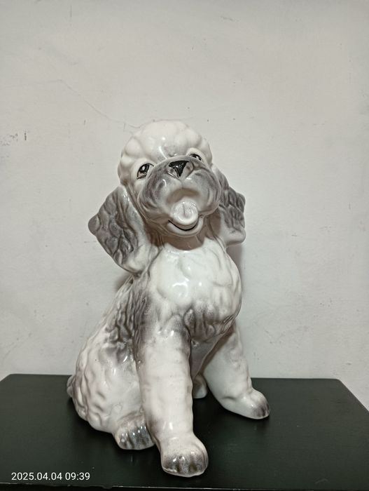 Cățel porțelan vechi