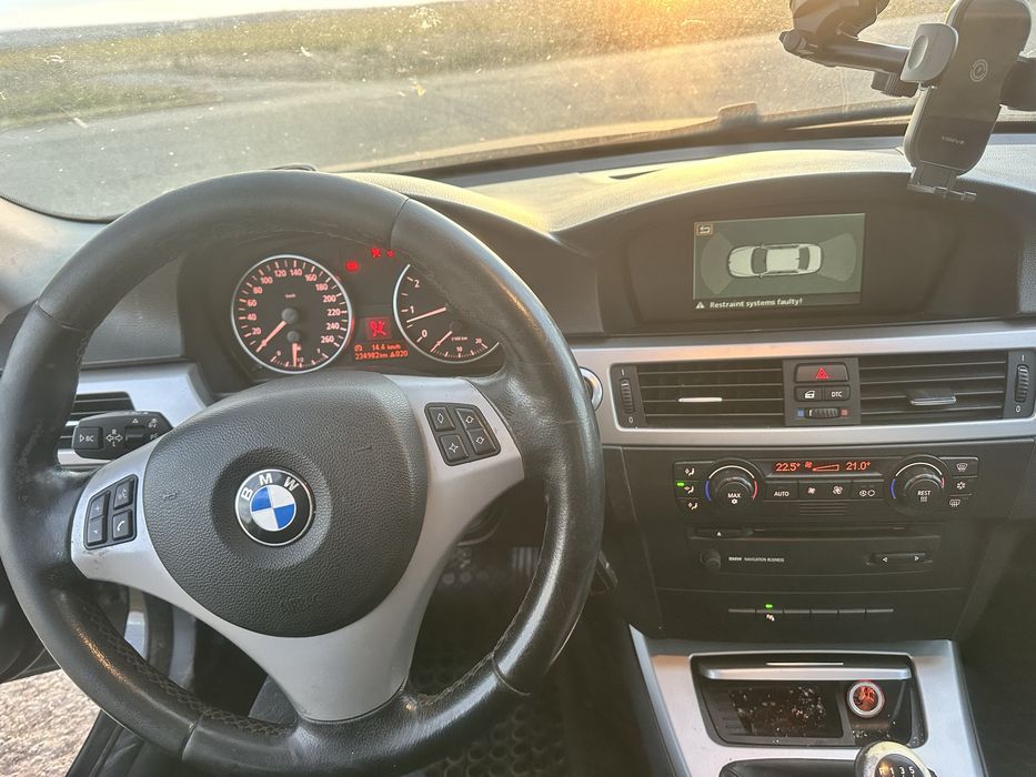 BMW 320 E90 2.0i