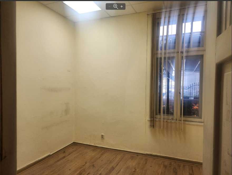 Дава се под наем Офис в Варна, Център - 24 кв.м за 204 € - Снимка #3