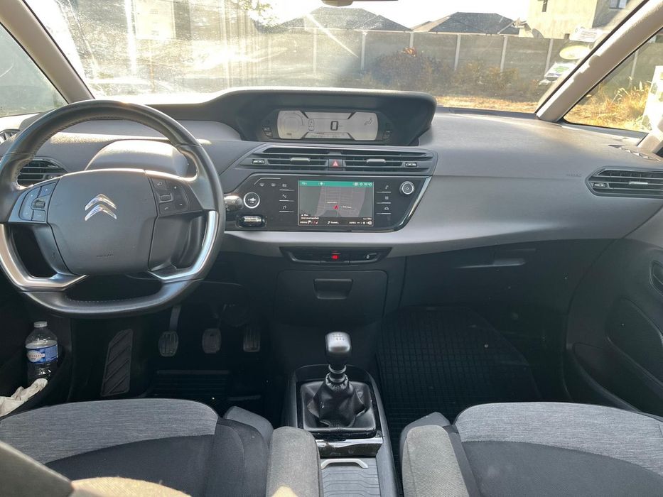 Citroen Spacetourer an 09/2021 diesel, revizie completă.