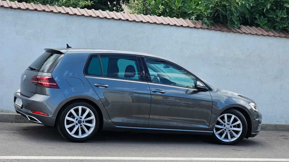 VW Golf 7.5 Facelift HighLine 2.0TDI 150cp Manual / Faruri MATRIX Distronic VIRTUAL Keyless / TOP