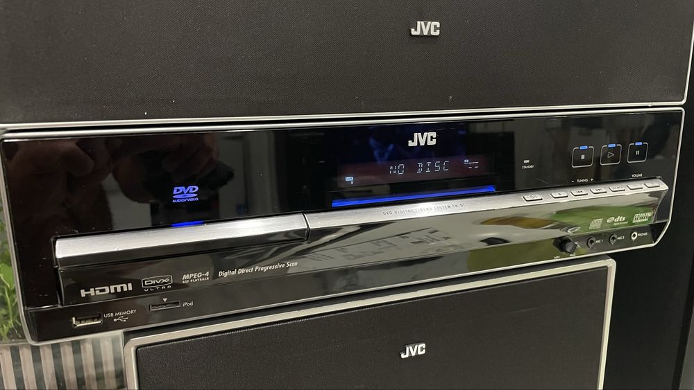 Редкий домашний кинотеатр JVC