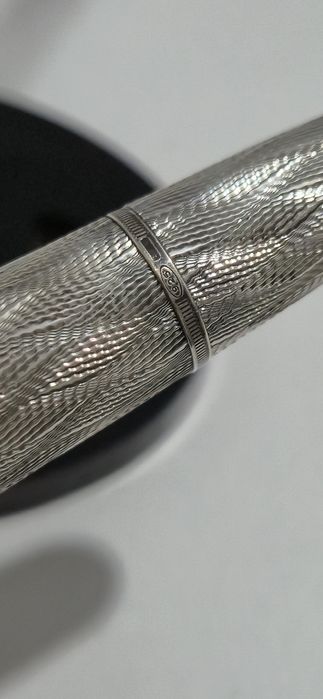 Stilou Aurora 80th Anniversary – stilou ediție aniversară din argint