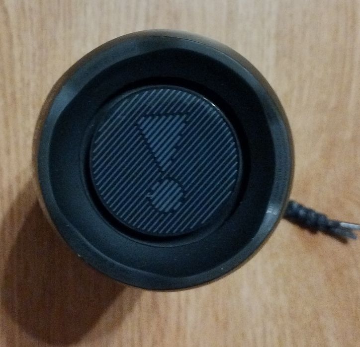 JBL Flip Essential 2 оригинална  запазена