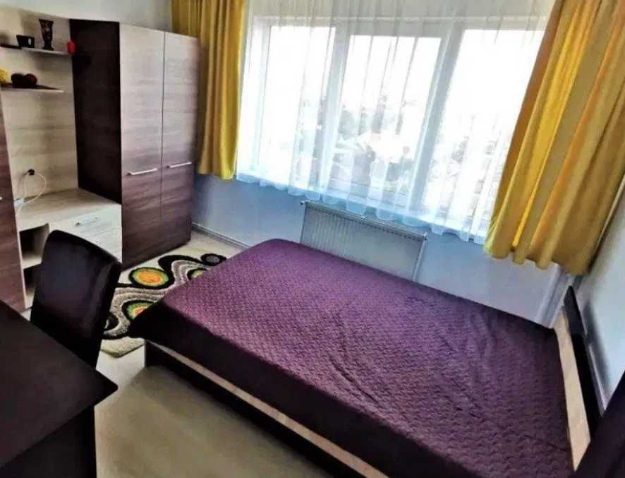 Продава се Тристаен апартамент в Бургас, Меден рудник - зона А - 84 кв.м за 985 €/кв.м - Снимка #2