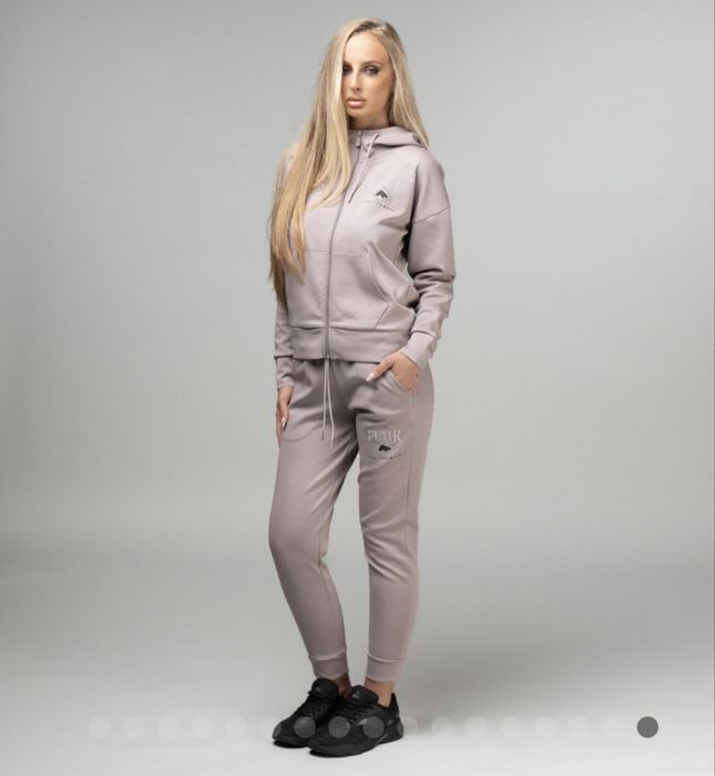 Анцуг flair , размер xs.