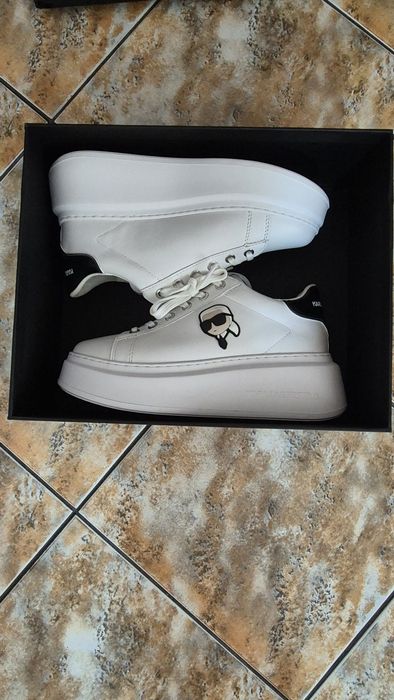 Adidasi Karl  Lagerfeld masura 37