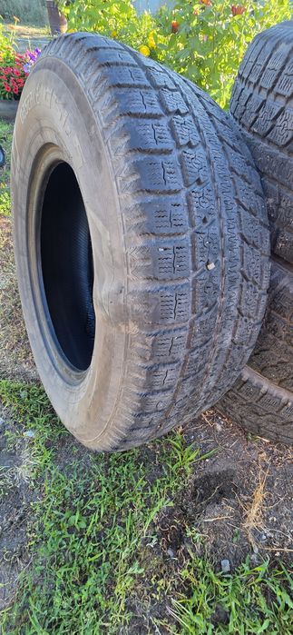 Продам шины 265/65 R17