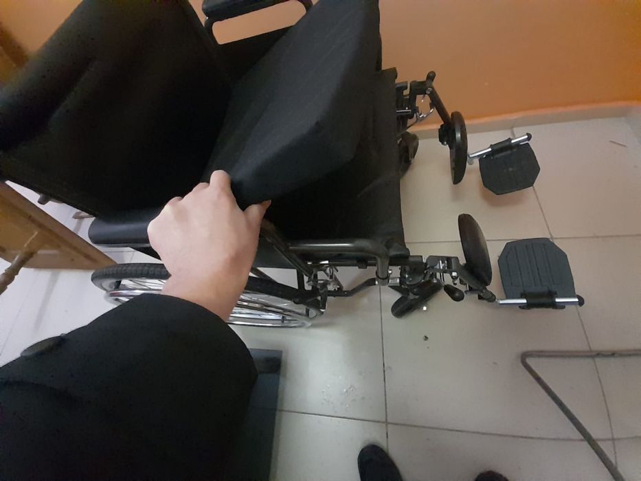 Продам инвалидная коляска