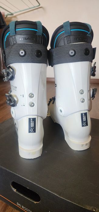 Горнолыжные ботинки