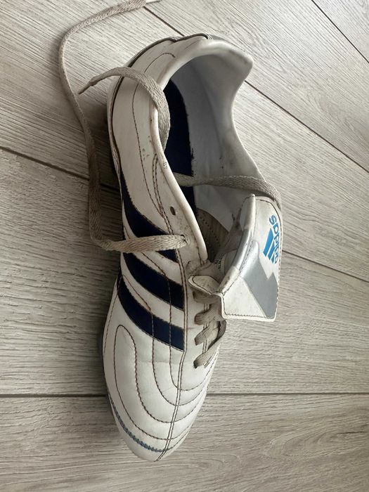 Adidas Puntero cu crampoane pentru teren iarba