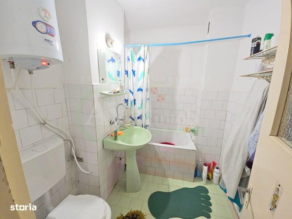 Apartament 3 decomandate, 2 bai, zona Republicii Bacau