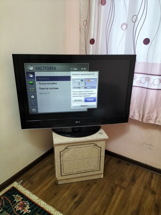 Продам телевизор LG 43/ 2000,000 мл