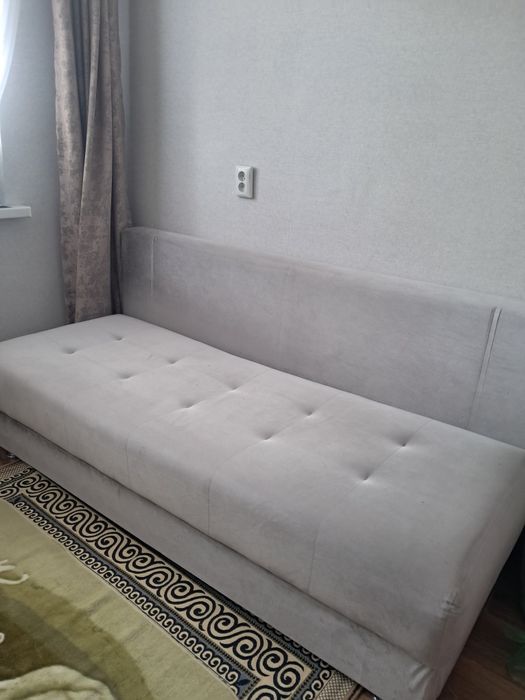 Продам диван  в б/у в очень  хорошем состоянии