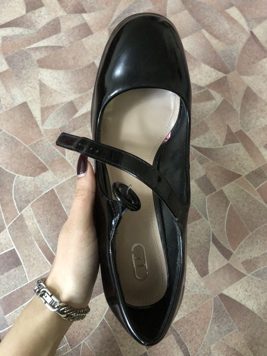 продаю платье и туфли