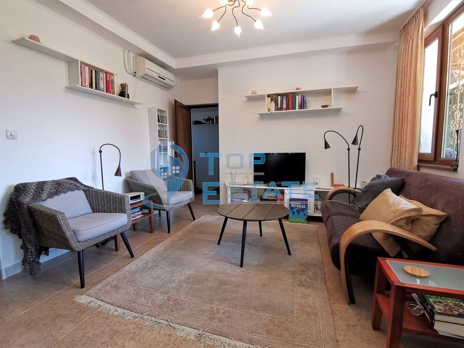 Новопостроена обзаведена къща с три спални и локално парно в село Сла