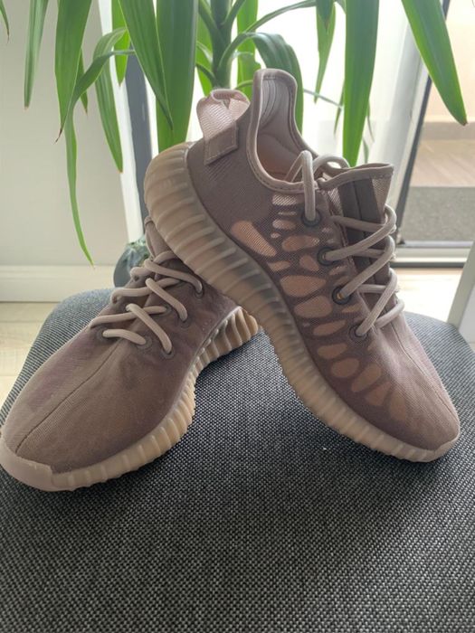 Yeezy X Adidas BOOST 350 V2 TRAINERS