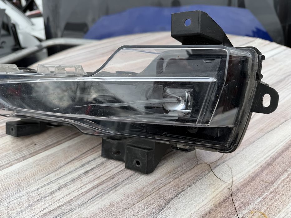 Халоген Tesla Model 3/Y