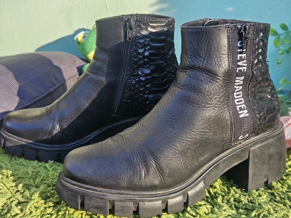 Steve Madden ботуши естествена кожа N38