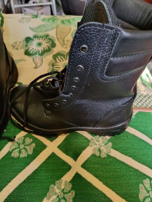 Берцы зимние новые 40 размер