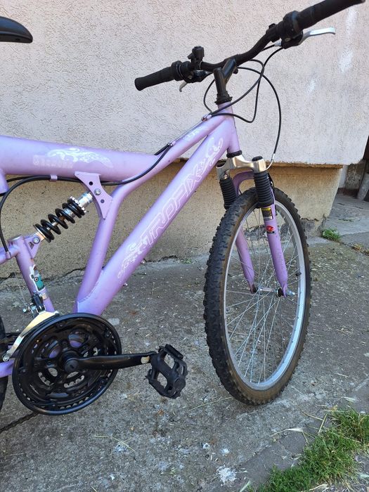 Vând bicicletă de 26