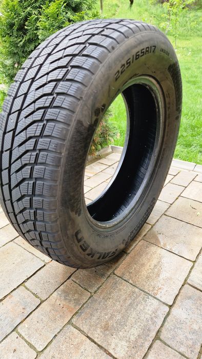 Anvelopa iarna 225 65 R 17 Falken