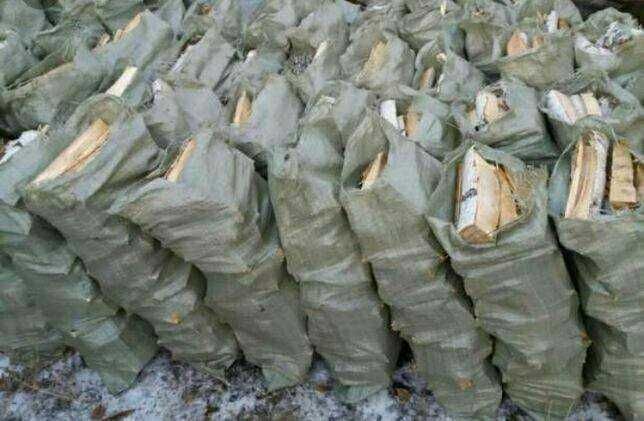 Уголь дрова в мешках