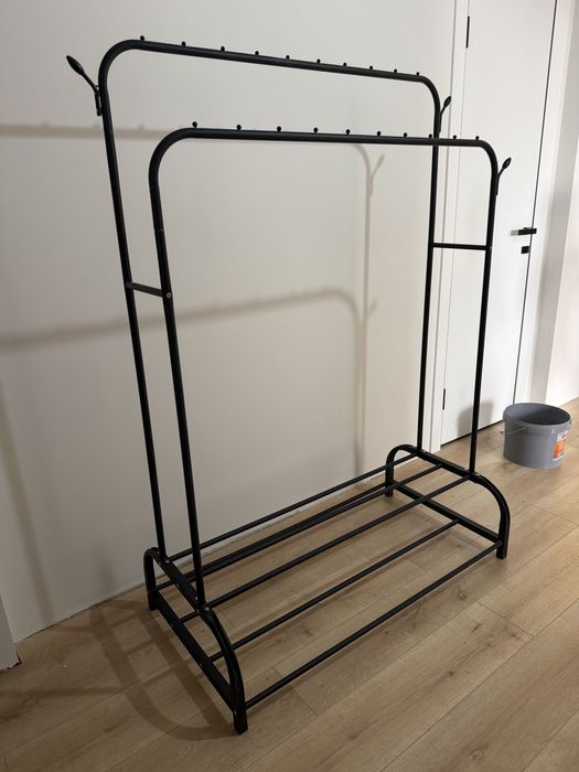 Напольная вешалка
