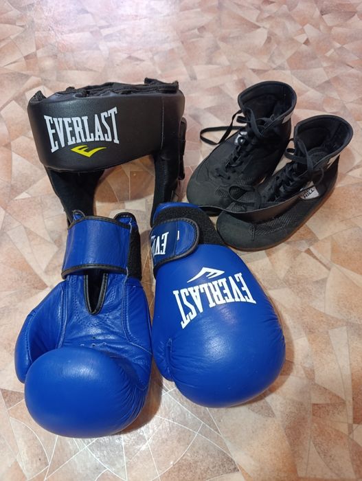 Перчатки для бокса