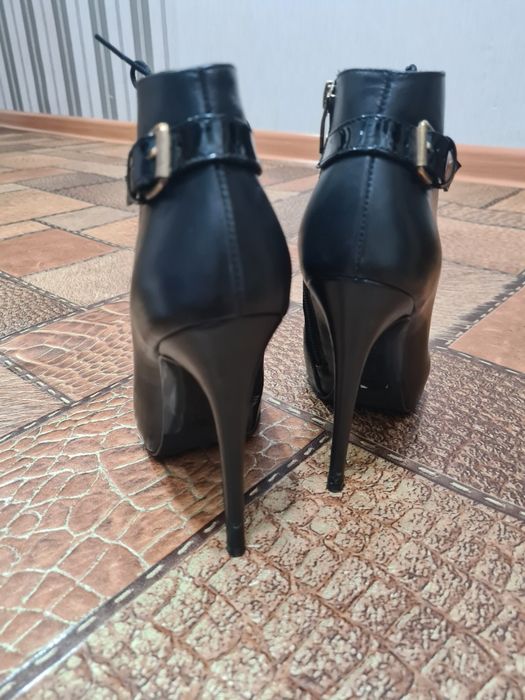 Продам ботильоны