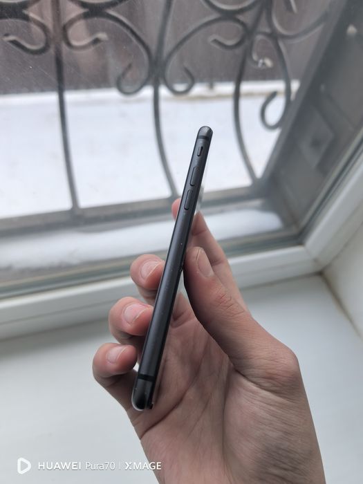 Продам Айфон 8 64гб