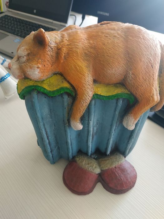 Копилка для любителей кошек