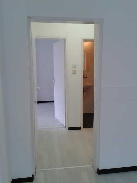 Дава се под наем Магазин в София, Зона Б-5 - 55 кв.м за 510 € - Снимка #4