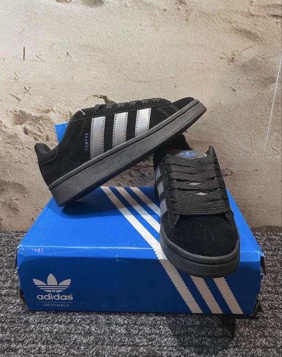 Adidas Campus. .