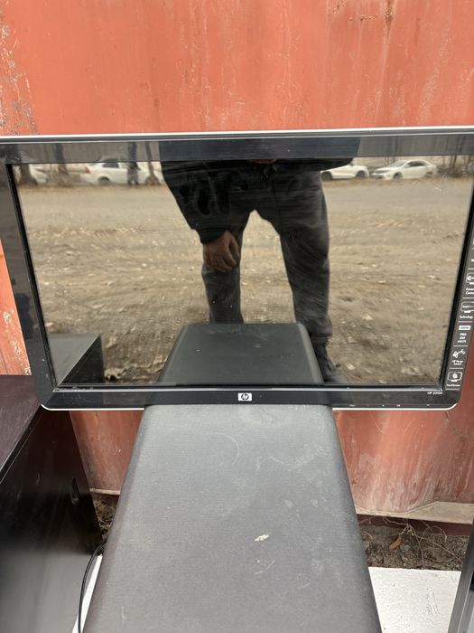 Телевизор, компьютер, колонки