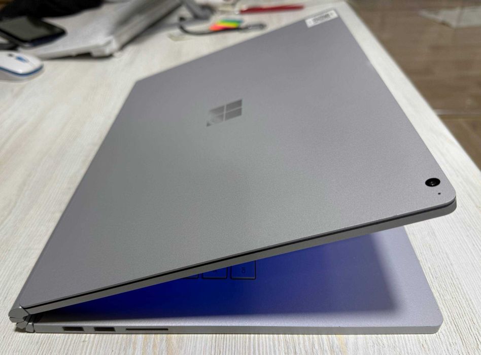 Microsoft Surface Book 3  15” IPS 3K i7-1065G7 16/256/1660Ti 6GB Max-Q