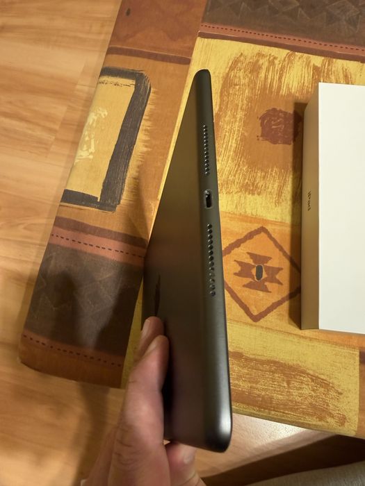 Ipad 9th generation 64gb (като нов)
