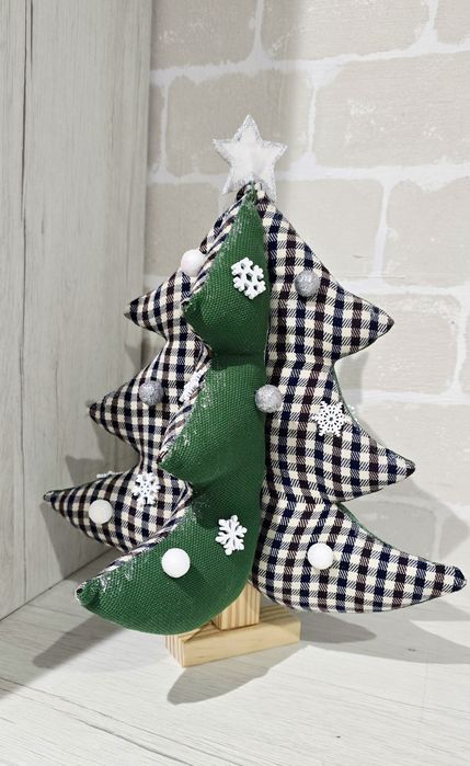 Светеща коледна елха