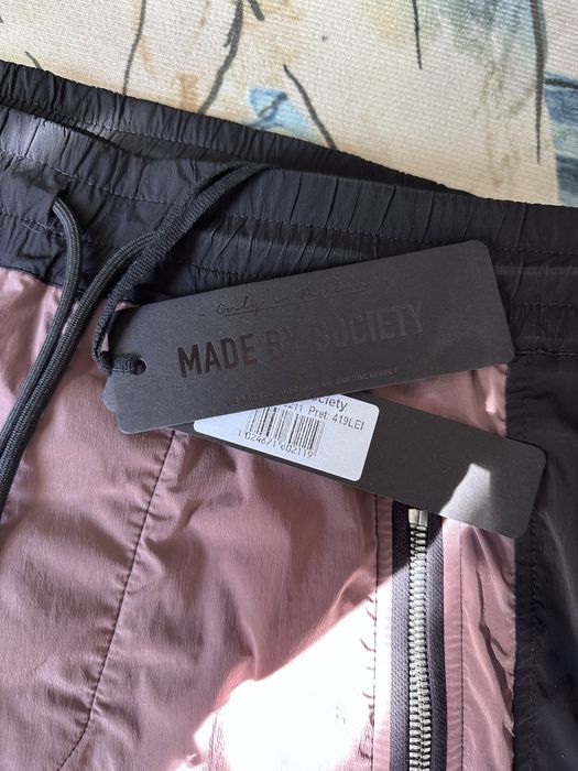 Pantaloni made by society vagabond