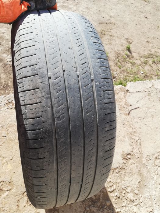 Продам летние шины 235/60/18