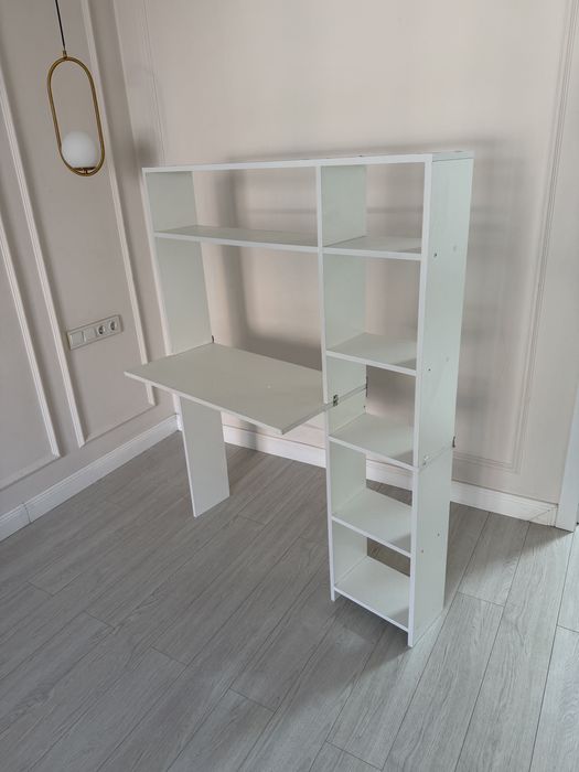 Отдам диван и стол беспоатно