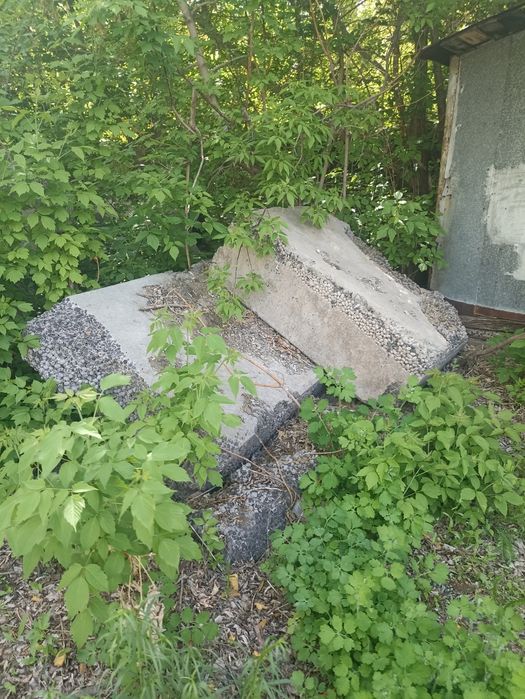 Продам место под гараж