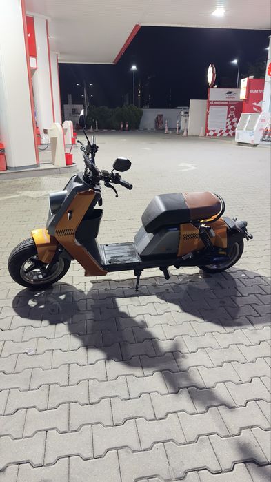 Scuter electric s701